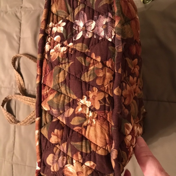 Quilted shoulder bag - Picture 12 of 16